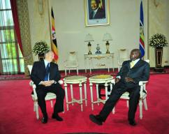 February 24, 2015: His Highness the Aga Khan with President Yoweri Museveni in Kampala, Uganda