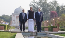 His Highness the Aga Khan; Vice-President of India, Shri M. Venkaiah Naidu; and Lieutenant Governor of Delhi, Shri Anil Baijal pose for a photograph at the Sunder Nursery. AKDN/ Shamsh Maredia